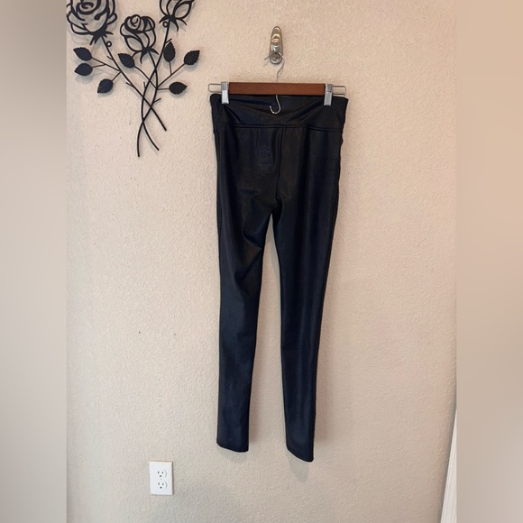 Serra Faux Leather Leggings / Wet Look Leggings Size Small - Picture 5 of 7